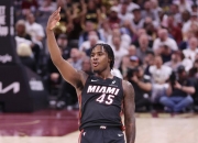 雷火电竞-热火碾压湖人，米切尔爆发神勇的简单介绍