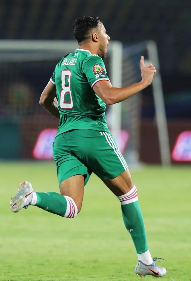 塞内加尔足球联赛火爆进行中，球迷狂热的简单介绍